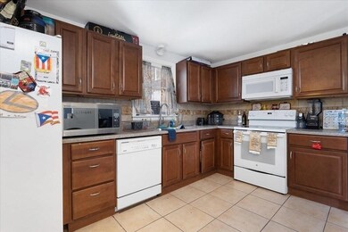 100 Loxwood St, Worcester, MA 01604 - photo 2