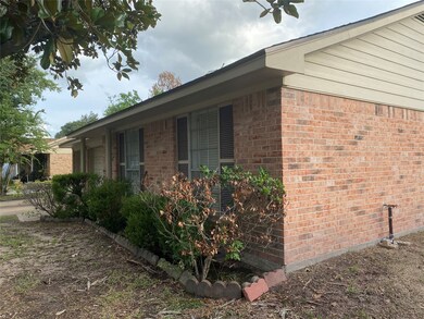 10507 Heather Hill Dr, Houston, TX 77086 - photo 4