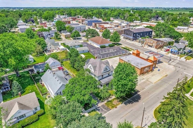 111 S Sycamore St, Genoa, IL 60135 - photo 4