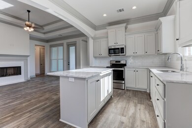 309 San Sebastian Dr, Youngsville, LA 70592 - photo 7