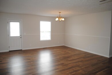 112 Sunrise Ct, Shelbyville, TN 37160 - photo 2