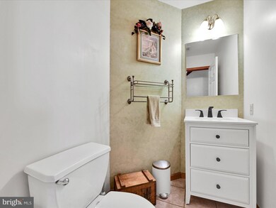 477 Mountain Rd, New Ringgold, PA 17960 - photo 3