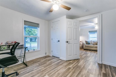 502 E Decatur St, Ennis, TX 75119 - photo 4