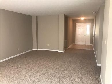 3106 Limber Pine Dr, Whiteland, IN 46184 - photo 4