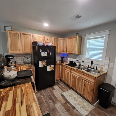 315 E Clark St, Pinewood, SC 29125 - photo 4