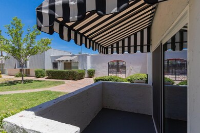 b. Patio