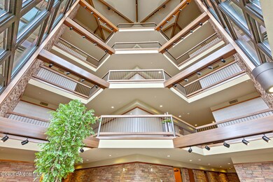 Ridgepointe 402