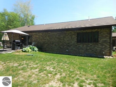 5775 Huron Woods Dr, Tawas City, MI 48763 - photo 5