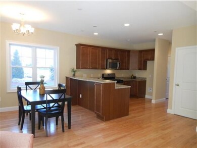 SPACIOUS FAMILY ROOM
