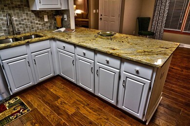 Kitchen 3.jpg