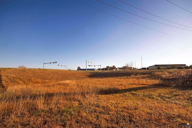 2001 N Spring Valley Rd, Junction City, KS 66441 - photo 2