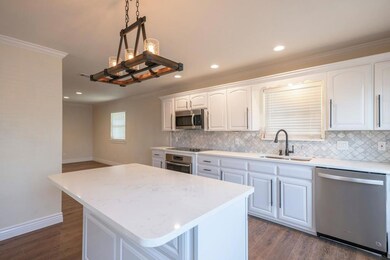 Kitchen  Quartz Countertops
