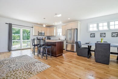 006-Living_Room-2844517-large