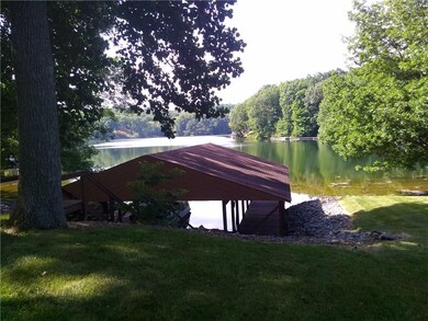 Private boathouse/dock