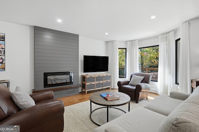 33 Old Stonemill Rd NE unit 1, Marietta, GA 30067 - photo 5