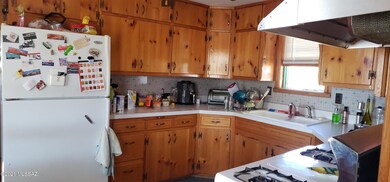 285 N Cody Loop Road Oracle AZ 85623