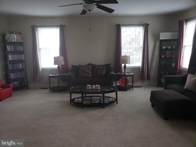 113 Mcmullen Cir, Wilmington, DE 19802 - photo 5