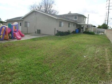 Huge yard on the other wing