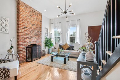 Living Room Angle 2-4_1