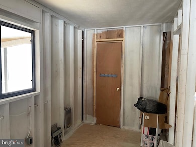 633 Snyders Ridge Rd, Mathias, WV 26812 - photo 7