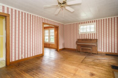 2945 Palmetto St, Columbus, OH 43204 - photo 6