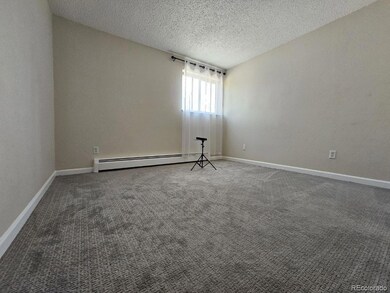 81 Newark St unit B, Aurora, CO 80012 - photo 5