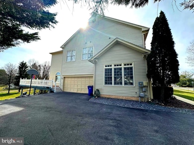 13004 Waters Discovery Ln, Germantown, MD 20876 - photo 7