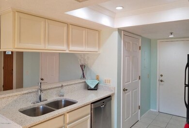 4-kitchen-laundry-garage
