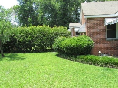 1071 Macon Ave, Macon, GA 31204 - photo 6