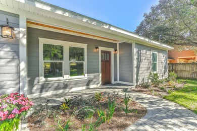 4 3rd St Shalimar FL 32579 USA-large-004