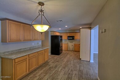1502 N Tamarisk Dr, Chandler, AZ 85224 - photo 4