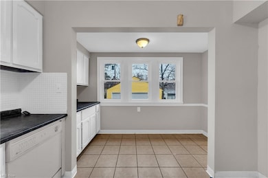 5220 Thomas St, Maple Heights, OH 44137 - photo 6