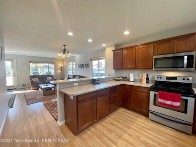 kitchen living