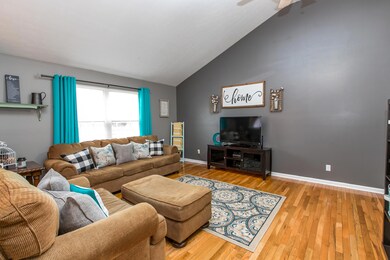 403 Agee St, Harrodsburg, KY 40330 - photo 6