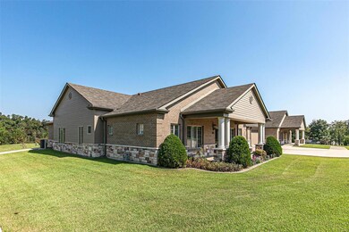 121 Kaylee Cir, Poplar Bluff, MO 63901 - photo 4