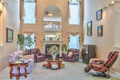 205 Navajo Ct Marlboro-large-018-Two Sto