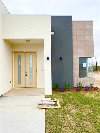 4118 Watusi Ct, Laredo, TX 78045 - photo 3