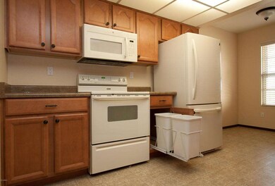 151011_003_a Condo Sale