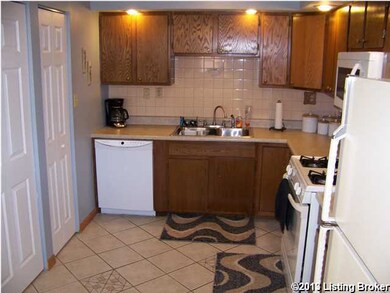 unlisted-address, Louisville, KY 40229 - photo 7