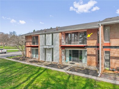 Deck Area Overlooks Green Space