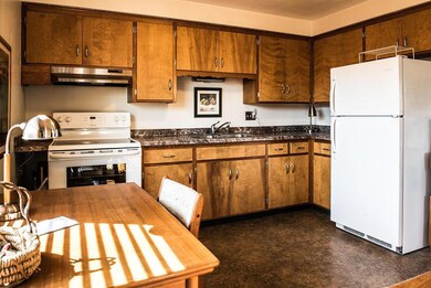 1362 Erickson Rd, Columbus, OH 43227 - photo 4