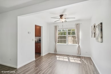 2011 University Dr, Naperville, IL 60565 - photo 4