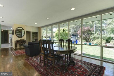 1927 Marthas Rd, Alexandria, VA 22307 - photo 3