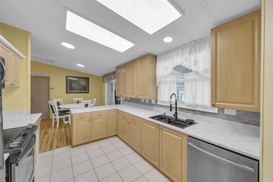 7850 SE Shenandoah Dr, Hobe Sound, FL 33455 - photo 6