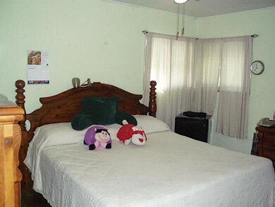 1083 Lockwood Rd, Columbus, OH 43227 - photo 5