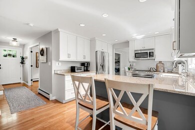 97 Camelot Dr, Bedford, NH 03110 - photo 5