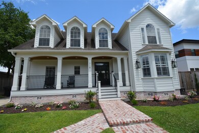 718 Sue Barnett Dr, Houston, TX 77018 - photo 2