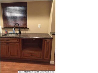 16 Austin Ave, Staten Island, NY 10305 - photo 3
