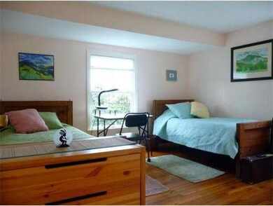 109 Potwine Ln, Amherst, MA 01002 - photo 6