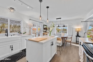 Kitchen & Dining 2